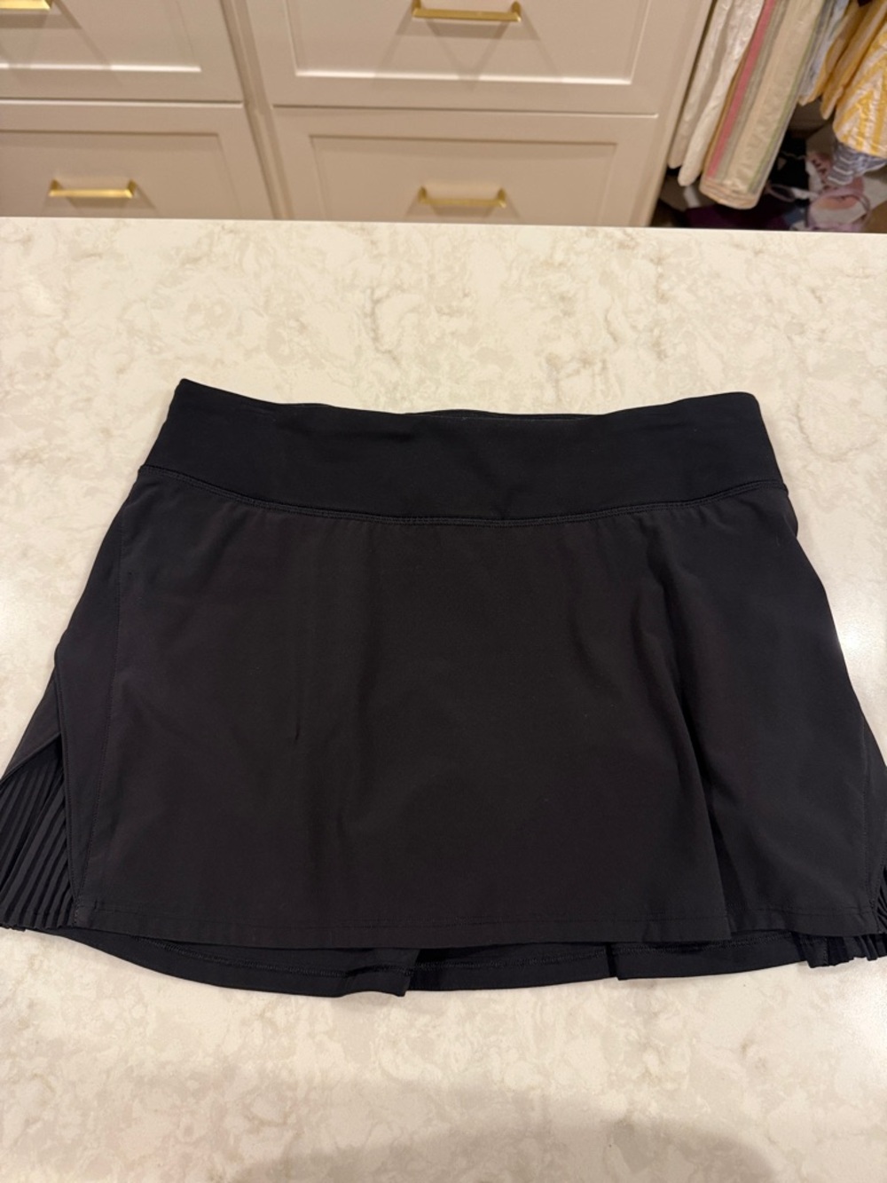 Lululemon tennis skirt, size 6, black